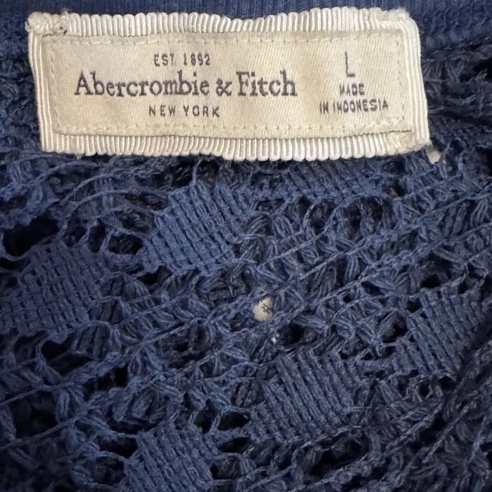 Abercrombie & Fitch Top L Blue Crochet Open Knit Boxy Festival Concert Beach EUC - Picture 6 of 6